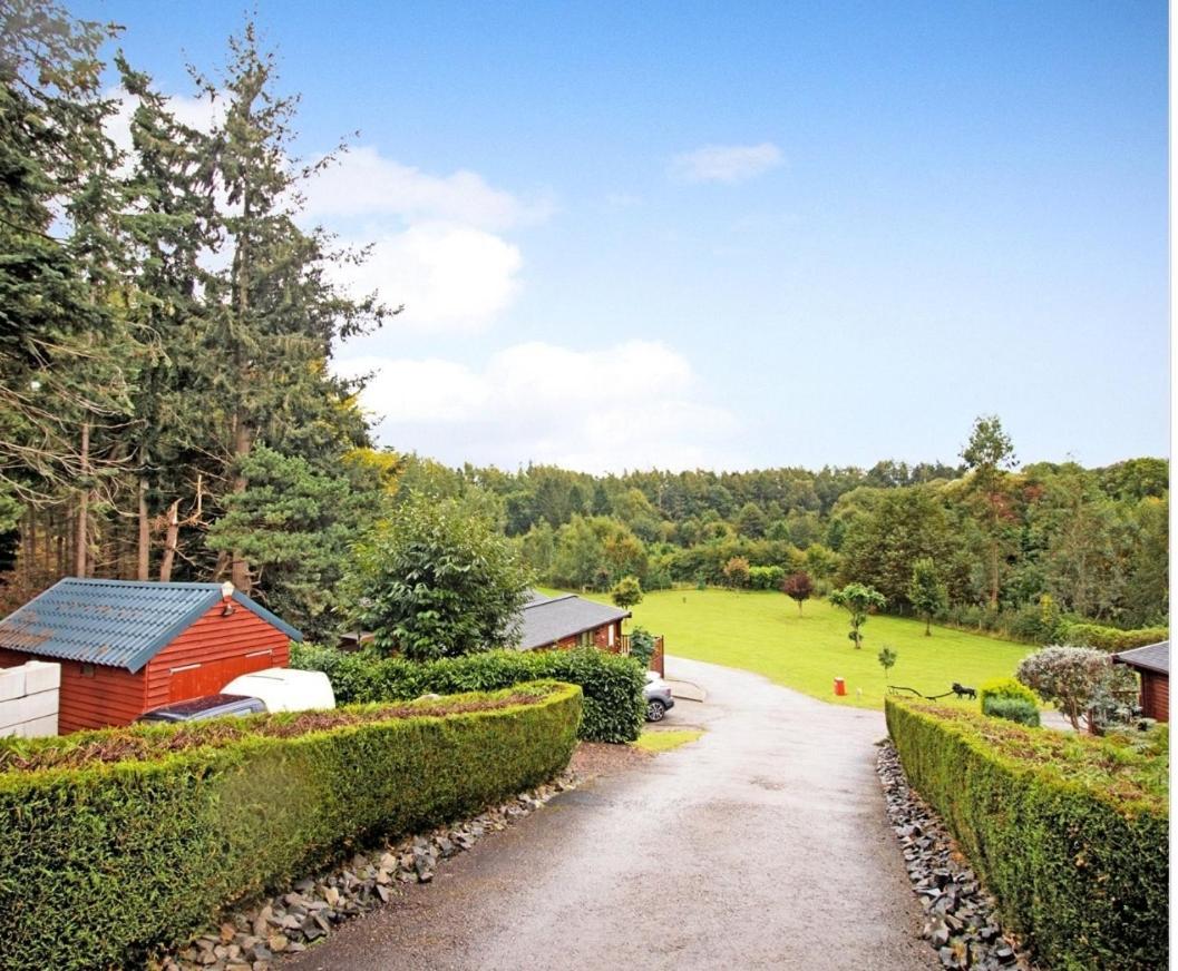 Astbury Falls Luxury Retreats Eardington Экстерьер фото